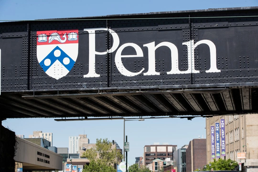El gobierno del presidente Donald Trump suspendió unos 175 mdd en fondos federales para la Universidad de Pensilvania. Foto 