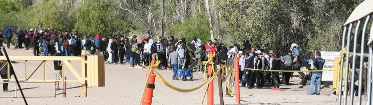 Migrantes detenidos en Estados Unidos. Foto Afp