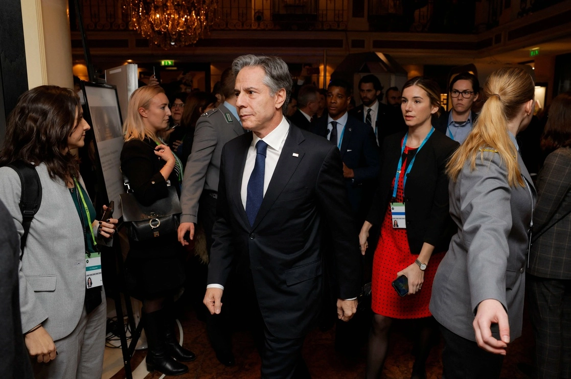 El secretario de Estado de EU, Antony Blinken llega a la Conferencia de Seguridad de Múnich. Foto Afp