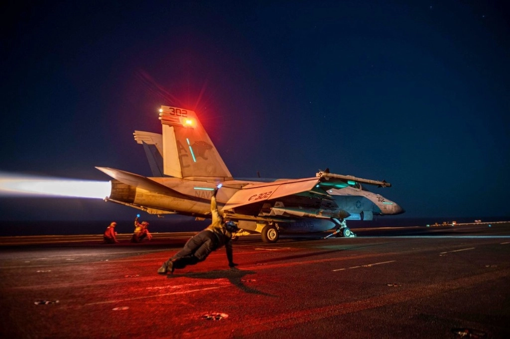 Estados Unidos y Reino Unido han bombardeado en la noche del sábado nuevamente a los hutíes en Yemen, concretamente 18 objetivos en los que se preparaban ataques contra buques mercantes. Foto Europa Press