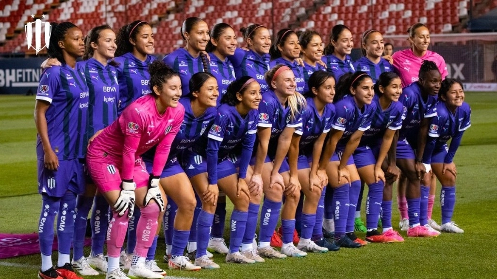 Eva Espejo dejará la dirección técnica de Rayadas al final del Torneo Apertura 2023, anunció de manera sorpresiva la directiva del club, cuando aún faltan tres jornadas de la temporada regular y la liguilla. Imagen tomada de @Rayadas