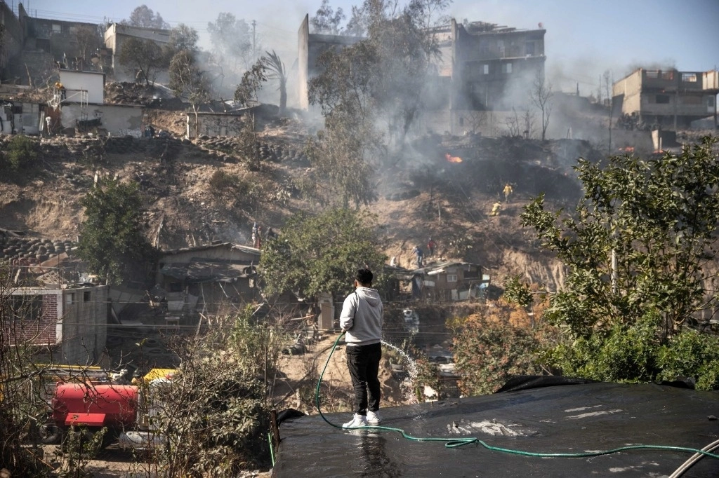 Las familias que residen en 180 viviendas del ejido Uruapan fueron alertadas sobre el peligro de permanecer en la zona. Foto Cuartoscuro / Archivo
