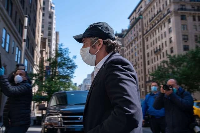 Michael Cohen, el ex abogado del presidente Donald Trump, fue liberado de prisión a raíz de la pandemia de coronavirus. Foto Afp 