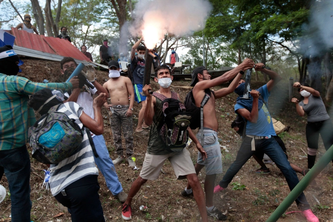 Estudiantes de la Universidad Nacional Autónoma de Nicaragua  protestaron en 2018 contra el gobierno de Daniel Ortega. Foto  Afp/Archivo 