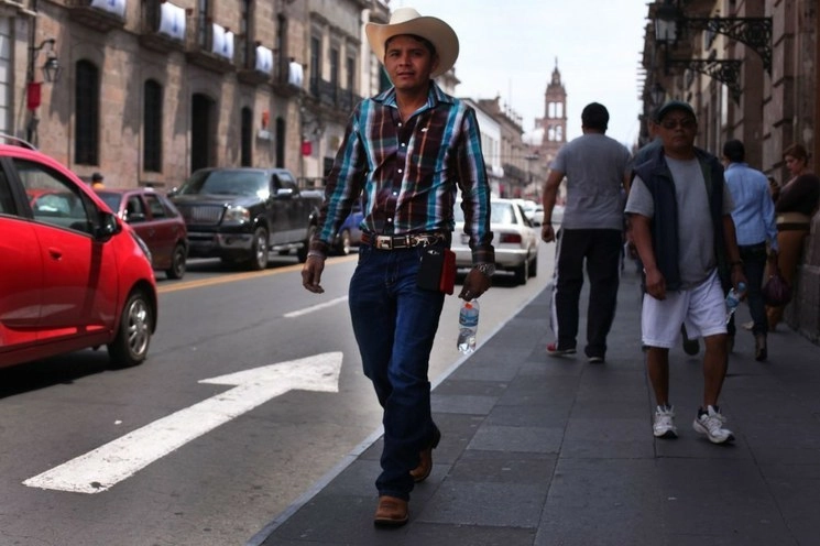 La semana pasada Cemeí Verdía, ex líder de autodefensas en Michoacán denunció el secuestros de tres familiares. Foto Cuartoscuro

