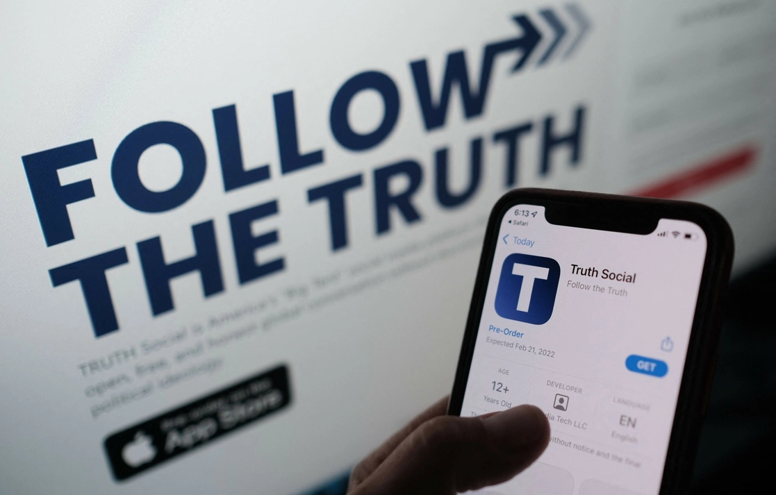 La plataforma ‘TRUTH Social’ será propiedad de Trump Media & Technology Group. Foto Afp 