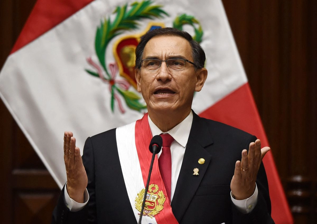 El Poder Judicial peruano dictaminó cinco meses de prisión preventiva para el ex presidente Martín Vizcarra, quien enfrenta acusaciones por delitos de corrupción ocurridos entre 2011 y 2014, cuando se desempeñaba como gobernador de Moquegua. Foto 