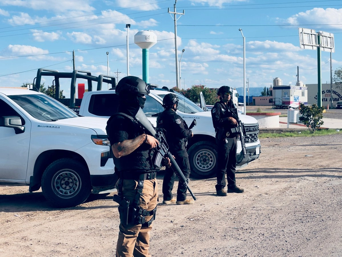 De acuerdo al informe policial, María Elena Villalobos fue trasladada en vehículo particular para que recibiera atención médica a una clínica del poblado de Creel, donde se informó de su deceso.
