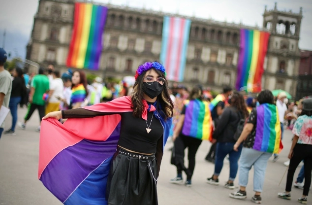 Mañana sábado 29 de junio se realizará en la CDMX la marcha del orgullo de la comunidad LGBTQ+. Foto Yazmín Ortega Cortés / Archivo