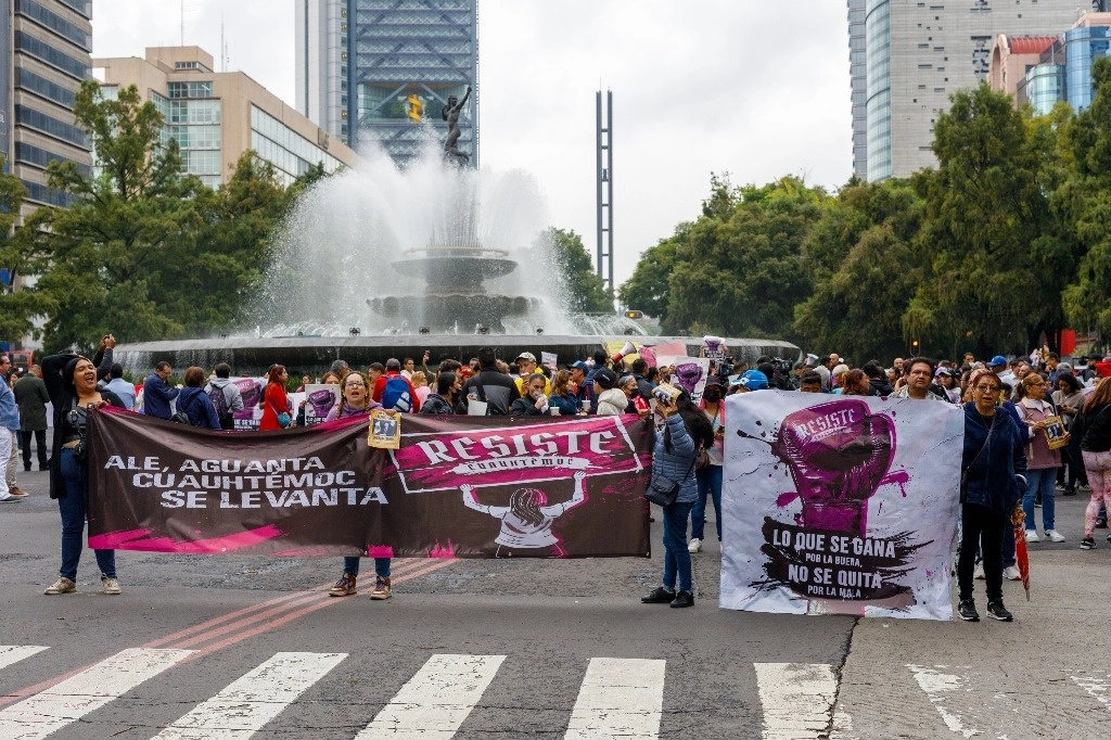 Simpatizantes de Alessandra Rojo de la Vega se manifiestan en la glorieta de la Diana Cazadora, en la Ciudad de México, el 2 de septiembre de 2024. Foto Pablo Ramos