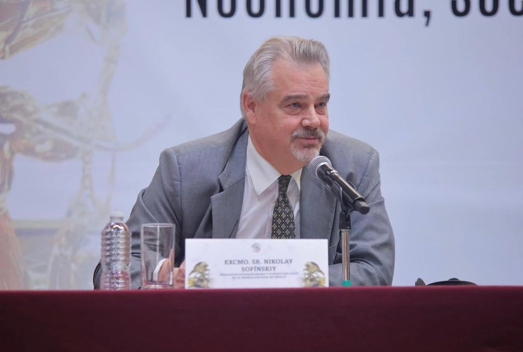 “La intención de acercarnos siempre ha estado encima de todo”, dijo el embajador Nikolay Sofinskiy. Imagen tomada de 