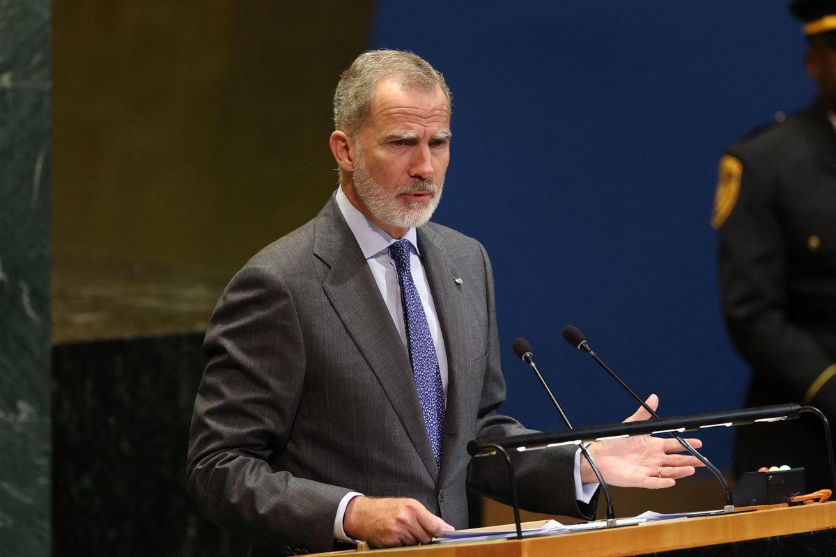 Felipe VI exige a Israel detener 