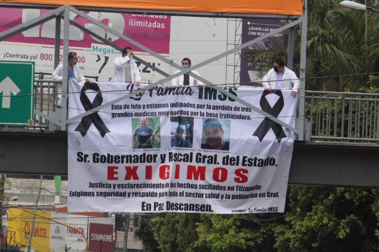 Médicos y enfermeras de la entidad exigieron al gobierno les garantice seguridad.Foto Rubicela Morelos