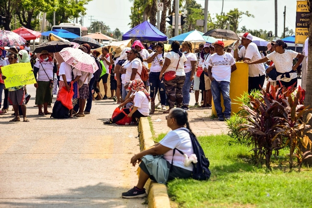 Prestadores de servicios turísticos de Acapulco durante una protesta en imagen de archivo. Foto Carlos Carbajal / Cuartoscuro / La Jornada