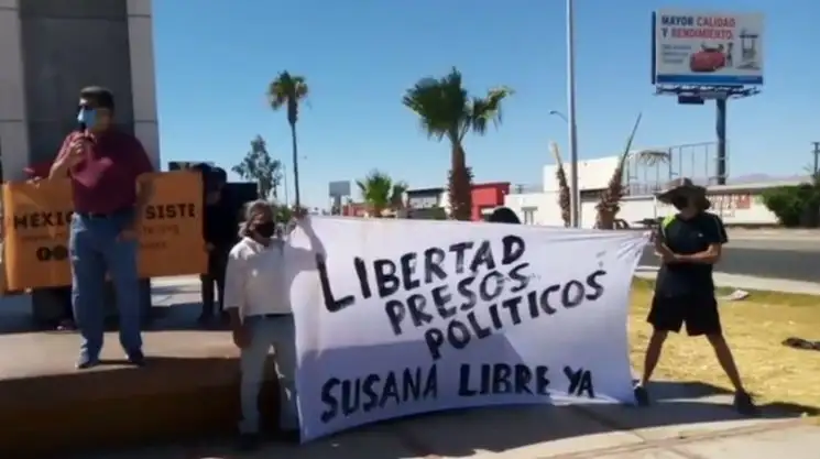Un grupo de personas exige la liberación de Susana Prieto. Foto Lindero Norte 