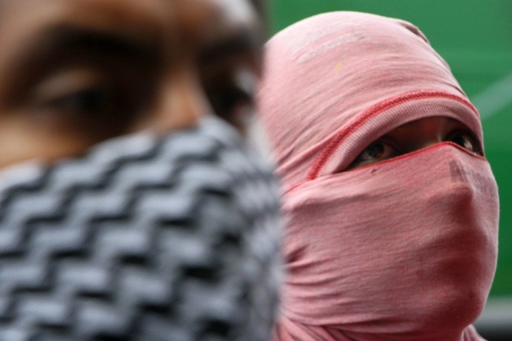 Estudiantes de la normal de Ayotzinapa protestan en Guerrero por la desaparición de los 43. Foto Cuartoscuro/ Archivo