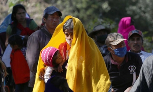 Indígenas de ocho de 23 comunidades de este municipio guerrerense, familiares de personas que fueron asesinadas en los dos últimos años, exigieron ayer justicia a los representantes de la Comisión de Defensa de los Derechos Humanos y a la Fiscalía General de la República. Foto Jorge Dan López