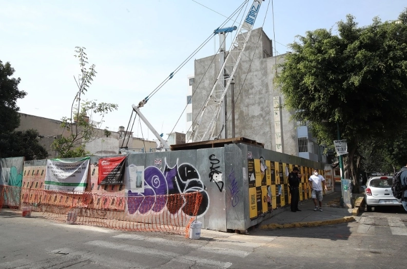 Construcción de una obra en la Colonia Roma. Foto María Luisa Severiano / Archivo