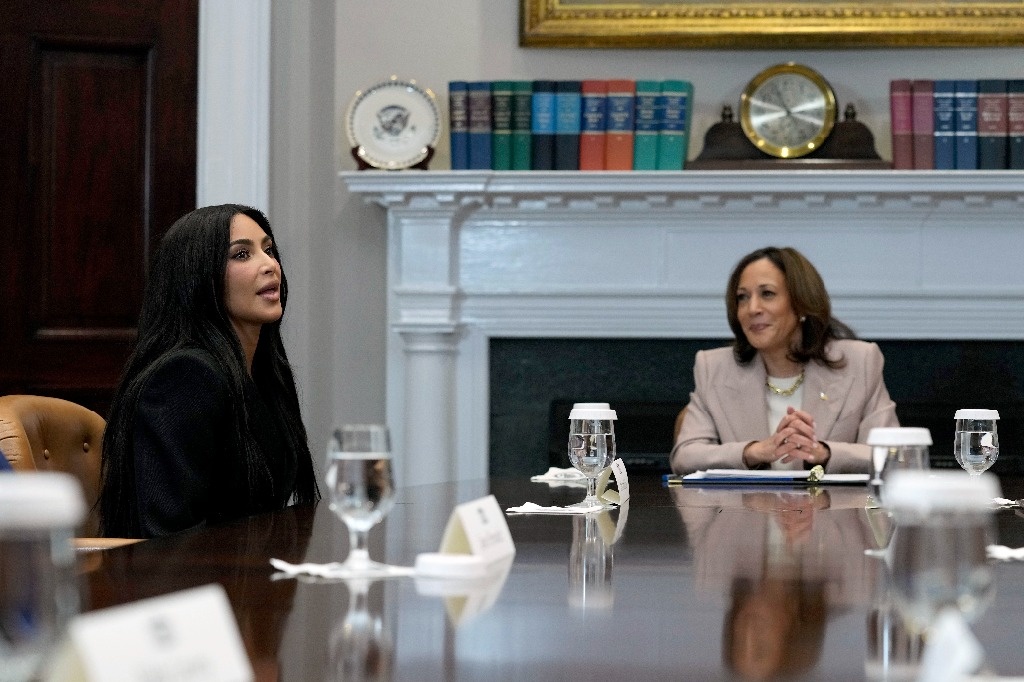 Kamala Harris explains criminal justice reform to Kim Kardashian