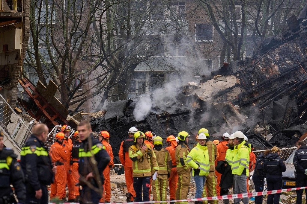 Lugar de la explosión en un barrio de la ciudad holandesa de La Haya el 7 de diciembre de 2024. Foto Ap