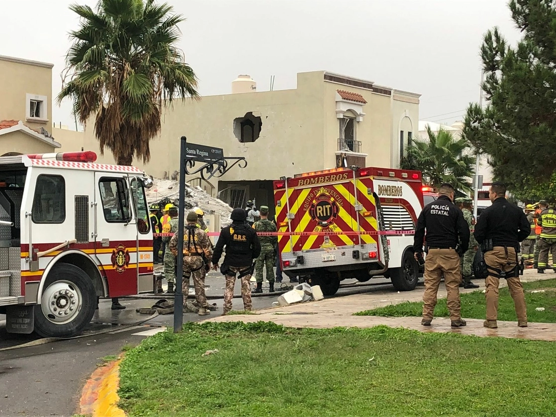 La explosión derrumbó la vivienda del fraccionamiento Santa Fe Cactus, en Saltillo, Coahuila, el 7 de septiembre de 2022. Foto ‘La Jornada’