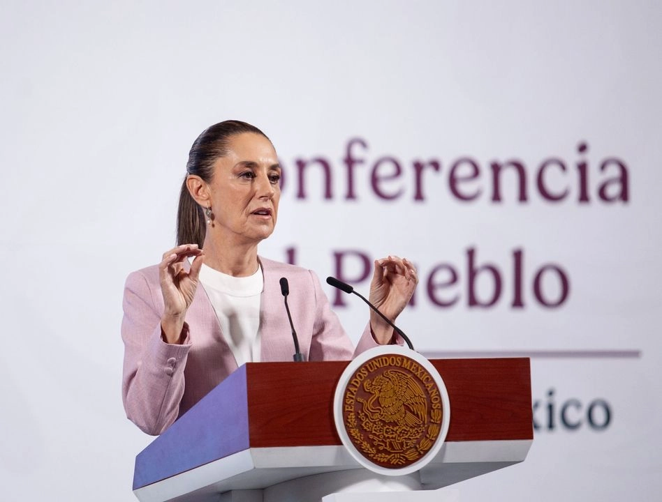 La presidenta Claudia Sheinbaum durante su conferencia matutina en Palacio Nacional, el 10 de abril de 2025. Foto 