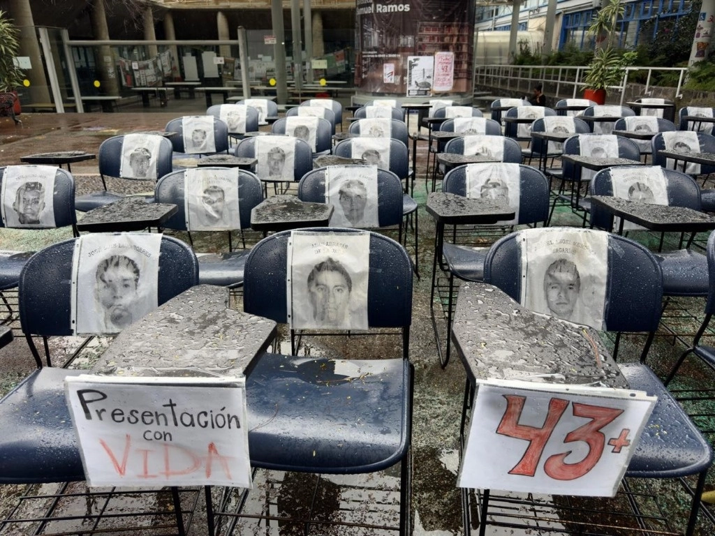 A 10 años de la desaparición de los 43 normalistas de Ayotzinapa, no ha habido “ni verdad ni justicia”, afirmó el EZLN. Foto Roberto García