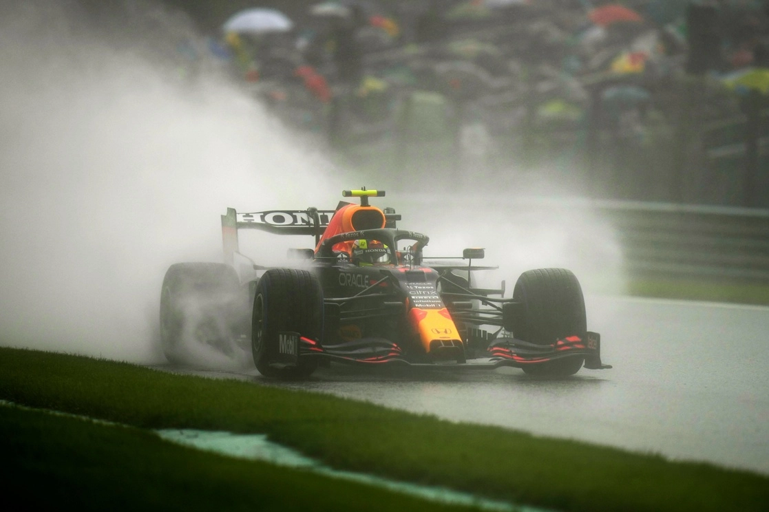 El mexicano Sergio ‘Checo’ Pérez durante las clasificaciones del GP de Bélgica. Foto Ap 