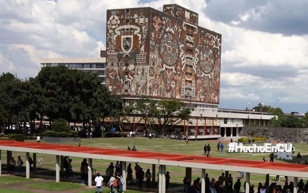 Explanada de la Rectoría de la UNAM, en imagen de archivo. 