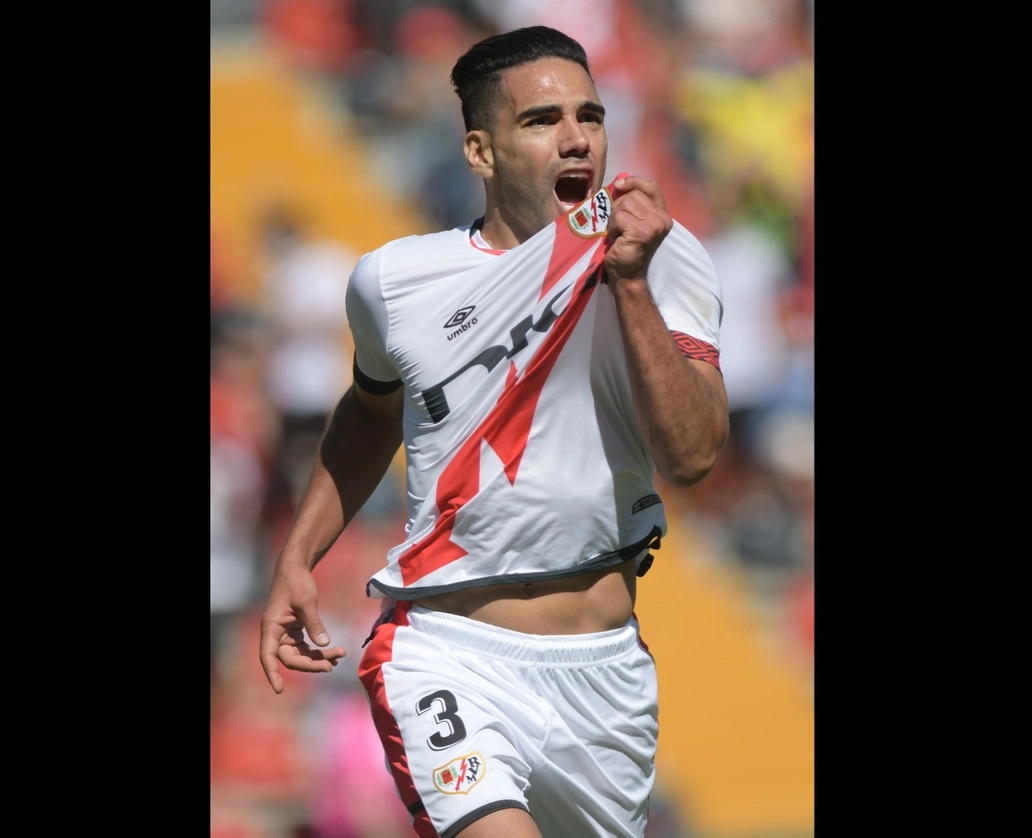 El ‘Tigre’ Falcao marcó el tercer gol del Rayo Vallecano ante el Getafe, en duelo de la fecha cinco de La Liga, el 18 de septiembre de 2021. Foto tomada del Twitter de @RayoVallecano