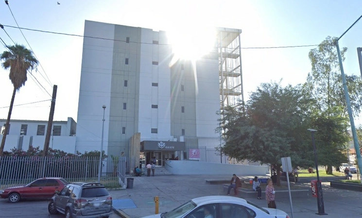 Fachada del Hospital 5 de Diciembre del ISSSTE, en Mexicali, BC. Foto tomada de Google Maps