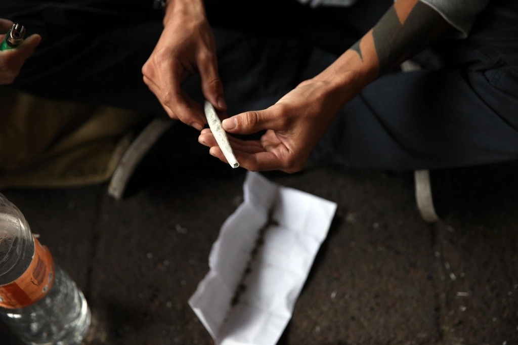 Según los Centros de Integración Juvenil, la mariguana es la droga que más se consume. Foto ‘La Jornada’