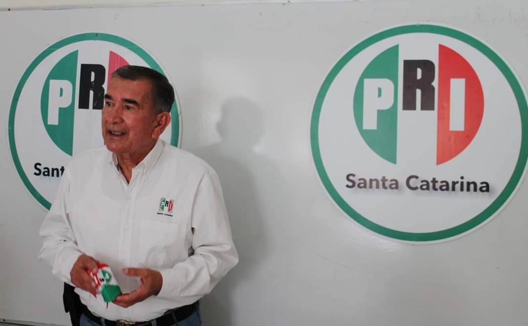 El candidato del PRI a la presidencia municipal de Santa Catarina, Ramiro Ayala, falleció ayer a causa de un infarto. Foto ‘La Jornada’