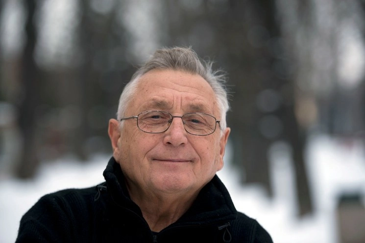 Jiri Menzel, el director checo, ganador de un Oscar por ‘Trenes rigurosamente vigilados’, falleció el sábado a los 82 años. Foto Ap