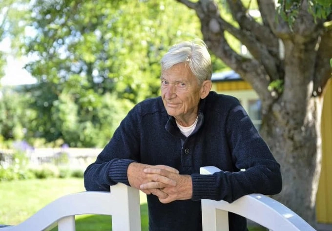 En sus novelas, obras y ensayos, se basó en gran medida en su propia experiencia como niño oprimido en un hogar estrictamente religioso. Foto Twitter @PatrickIsacson