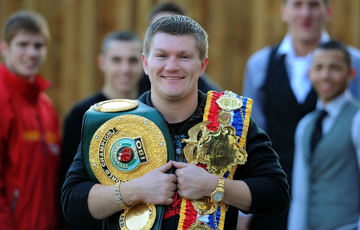 El ex campeón mundial de boxeo, Ricky Hatton, falleció a los 46 años, según informó la agencia de noticias británica Press Association el 14 de septiembre de 2025. 