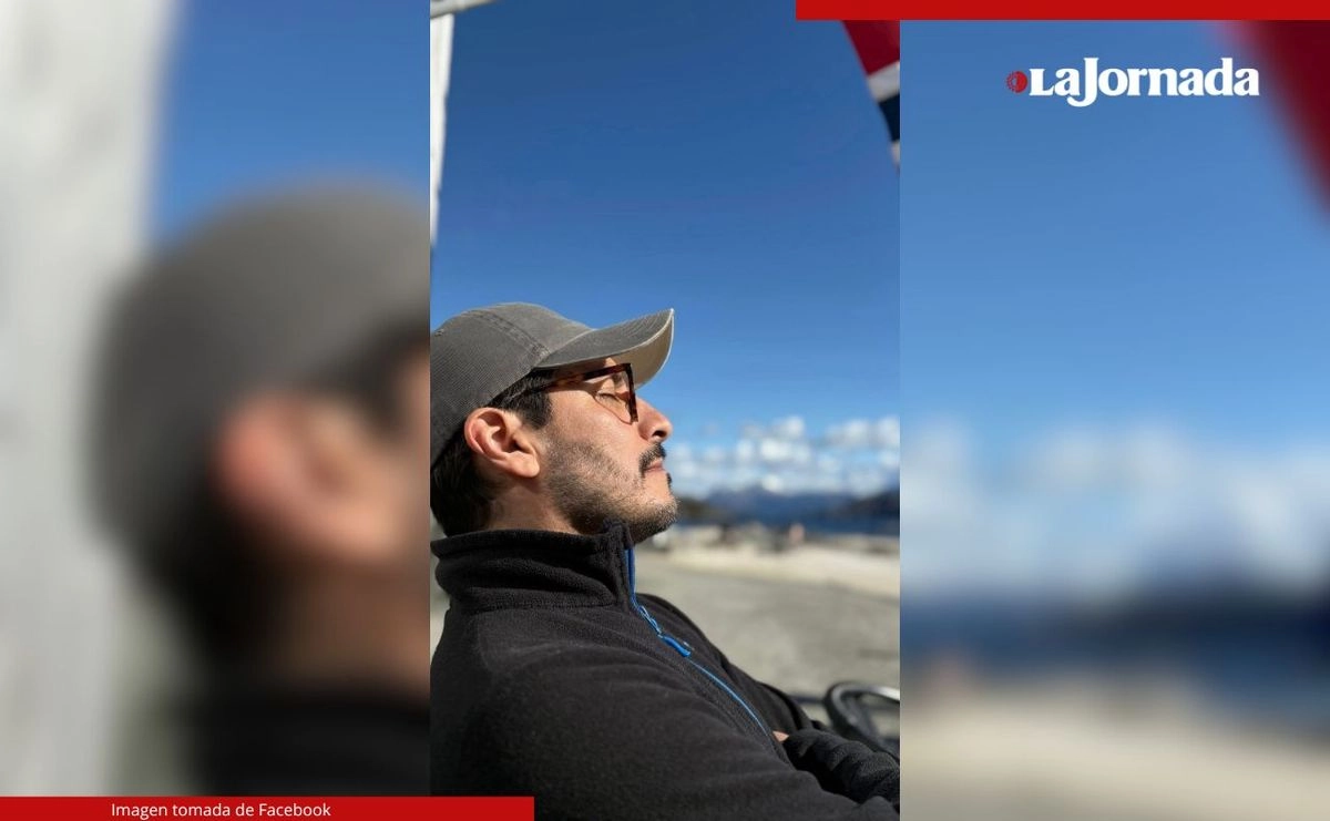 Como periodista, y en ocasiones como director y/o camarógrafo, realizó audiovisuales y reportajes en
Alemania, Canadá, Colombia, España, Estados Unidos, Francia, Japón, Noruega, Reino Unido, Suecia
y el archipiélago de Svalbard, cerca del Polo Norte, entre otros países y lugares.