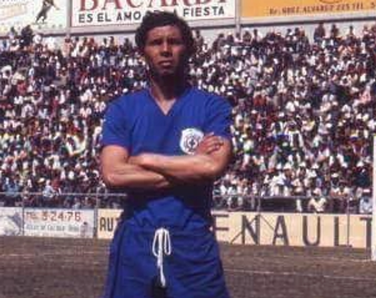 Como internacional en el Tricolor, consiguió el cuarto lugar en los Juegos Olímpicos de 1968 y levantó el entonces denominado Campeonato de Naciones de Concacaf en 1971, ahora conocido como Copa Oro. Foto