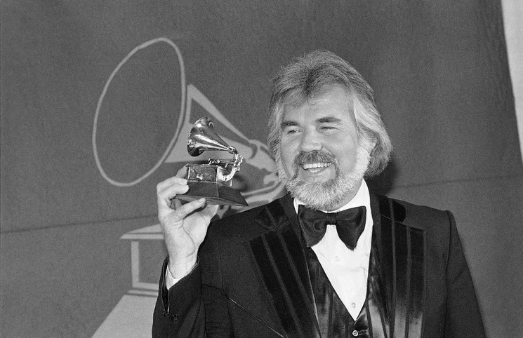 Kenny Rogers dejó una marca indeleble en la historia de la música de Estados Unidos. Foto Ap