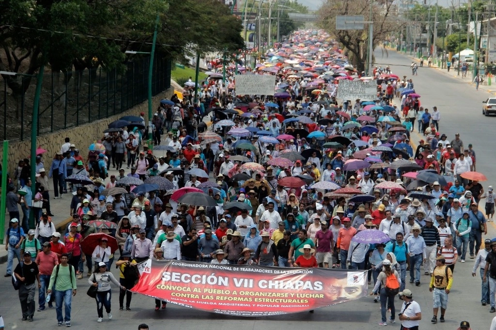 Maestros de la CNTE mantienen ‘tomada’ la Secretaría de Educación en Chiapas. Foto Cuartoscuro / Archivo