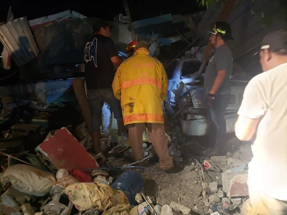 Alberto Alanís, alcalde de Valle Hermoso, declaró que a las 2 horas de este viernes una explosión cimbró el fraccionamiento Los Fresnos. Foto tomada de X @PCTamaulipas
