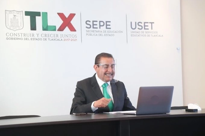 Florentino Domínguez Ordóñez murió la madrugada del 27 de diciembre en un hospital de Puebla. Foto tomada del Twitter de @ElProfe_Floren 