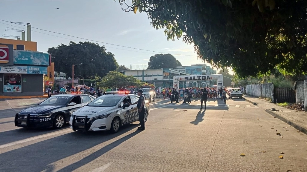 Dijo que el mismo día murió la policía auxiliar y un trabajador de la CFE (Emmanuel N) y lamentablemente a las 08:40 horas de este miércoles, falleció el trabajador que resultó herido y que se encontraba hospitalizado”. Foto @ssypcchiapas 