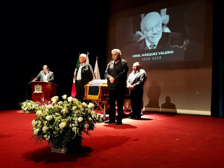 Homenaje póstumo a Uriel Márquez Valerio realizado en el teatro universitario Fernando Calderón. Foto Alfredo Valadez

