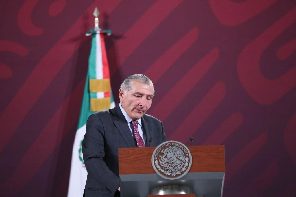 El secretario de Gobernación, Adán Augusto López, encabeza la conferencia matutina en Palacio Nacional, en la Ciudad de México, el 26 de abril de 2023. Foto Luis Castillo