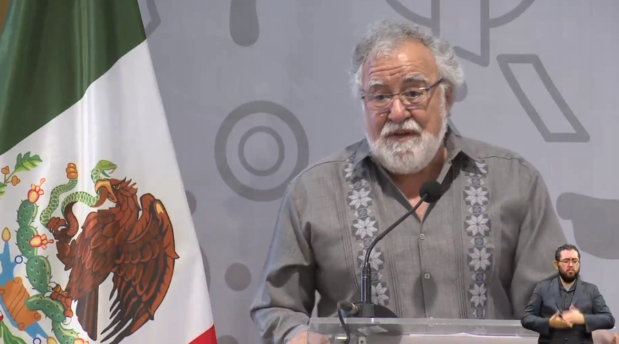 El subsecretario de DH de la Secretaría de Gobernación, Alejandro Encinas, durante el tercer encuentro de la coordinación nacional técnica de armonización y ampliación del protocolo Alba. Imagen tomada de la transmisión en vivo por Facebook 