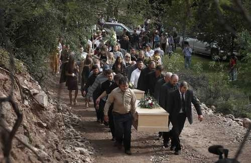 En el ataque murieron doce miembros de su familia, entre ellos seis menores de edad. Foto Ap/ archivo