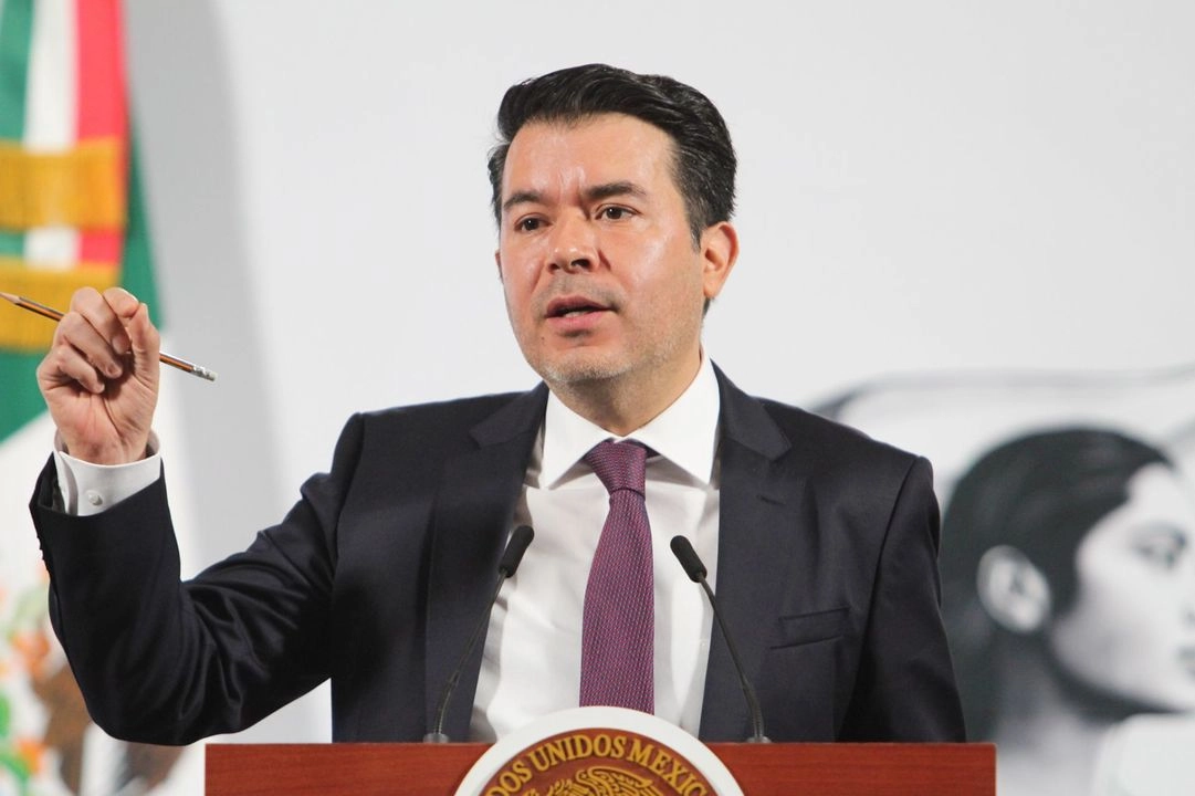 La dependencia federal ha contactado a organizaciones como el Movimiento Nacional por Nuestros Desaparecidos. No obstante, no ofreció algún detalle. A su salida del salón donde se estableció el diálogo, tanto los familiares de desaparecidos como el subsecretario y otras autoridades federales, declinaron hablar.