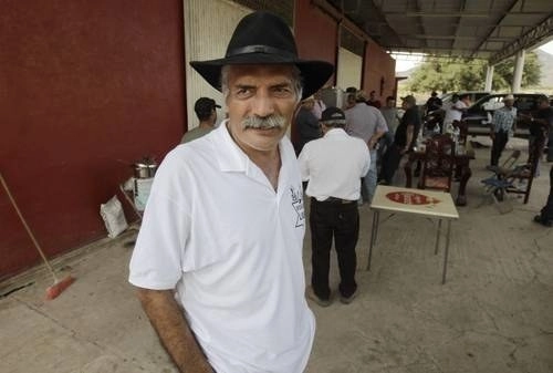 El subdelegado del Issste en Michoacán, José Manuel Mireles en imagen de archivo. Foto Víctor Camacho / Archivo


