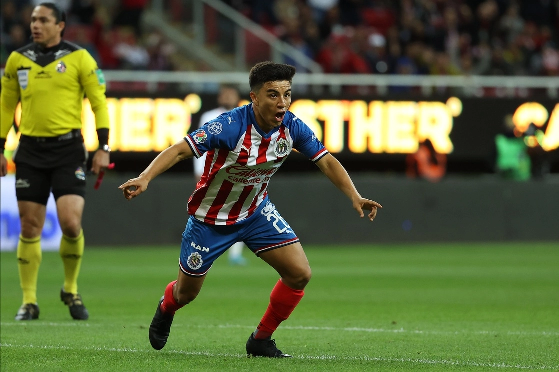 Las chivas Rayadas del Guadalajara marchan en el lugar 14 de la Liga MX, fuera de los puestos de liguilla. Foto tomada de la cuenta de Twitter @Chivas / Archivo